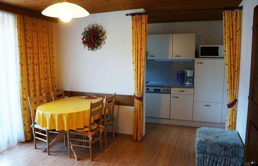 Roasnerhof Lägenhet Finkenberg Rum bild