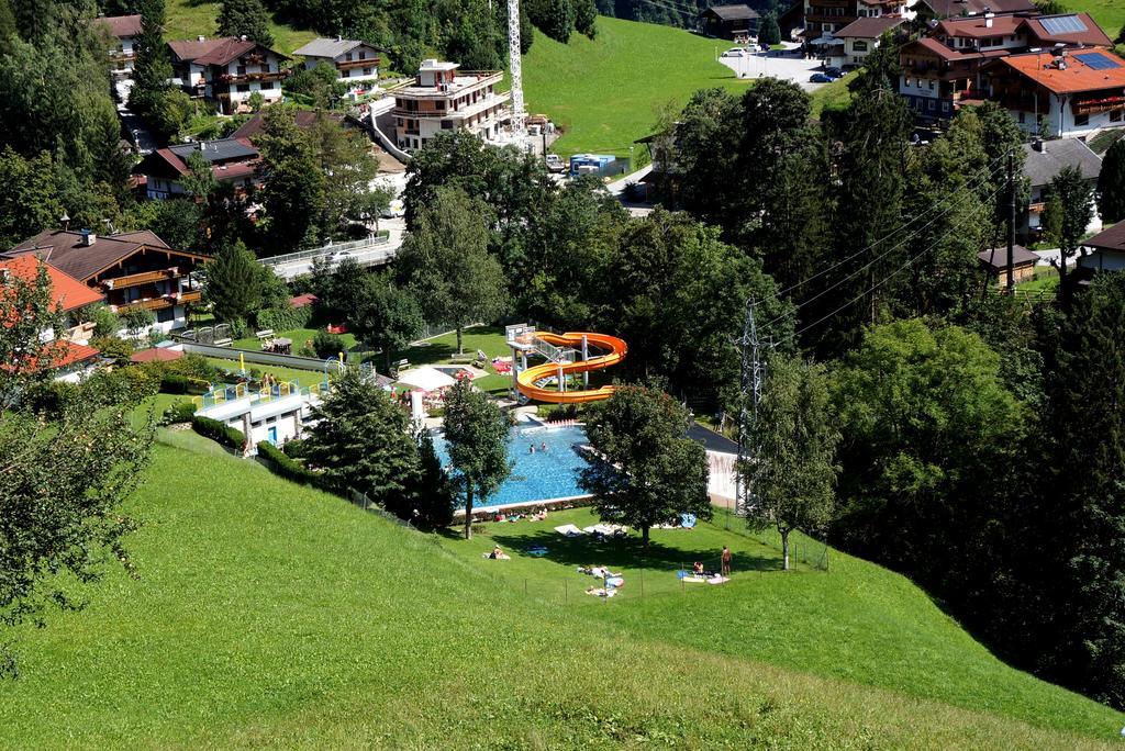 Roasnerhof Lägenhet Finkenberg Rum bild